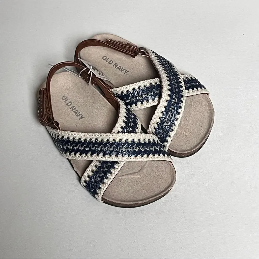 Old Navy Mixed Material Girls Cross-Strap Sandals Sz 7
